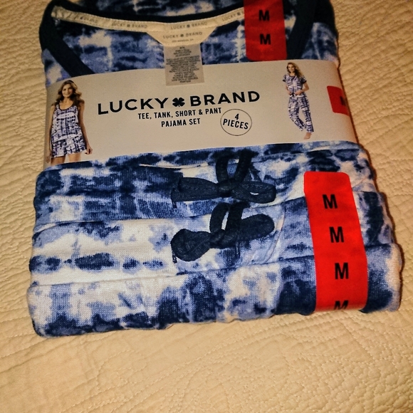 Lucky Brand Tee Tank Short & Pant Pajama Set Size: Medium - Picture 9 of 12